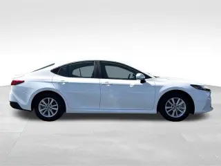 Toyota Camry 2026 SE 4dr Sedan