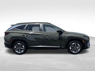 Hyundai TUCSON 2025 SEL 4dr SUV
