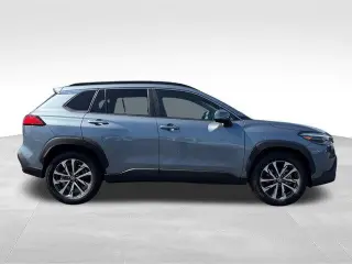 Toyota Corolla Cross 2023 XLE 4dr Crossover