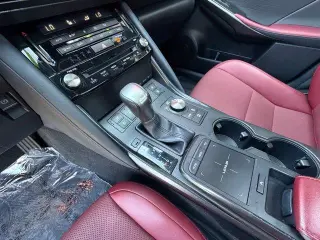 Lexus IS 300 2023 4dr Sedan