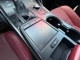 Lexus IS 300 2023 4dr Sedan