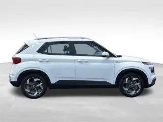 Hyundai VENUE 2025 SEL 4dr Crossover