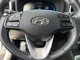 Hyundai VENUE 2025 SEL 4dr Crossover