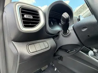 Hyundai VENUE 2025 SEL 4dr Crossover