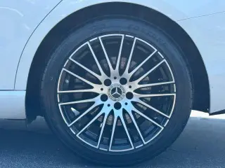 Mercedes-Benz C-Class 2025 C 300 4dr Sedan
