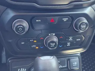 Jeep Renegade 2020 4x4 Latitude 4dr SUV