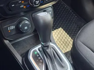 Jeep Renegade 2020 4x4 Latitude 4dr SUV