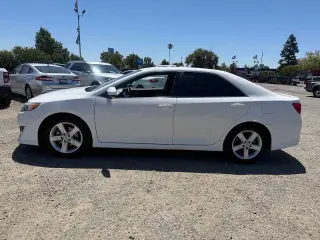 Toyota Camry 2014 SE 4dr Sedan