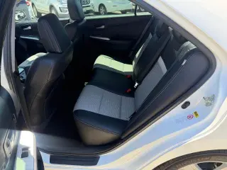 Toyota Camry 2014 SE 4dr Sedan