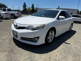 Toyota Camry 2014 SE 4dr Sedan