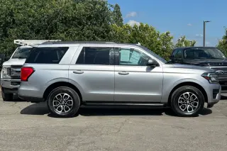 Ford Expedition 2024 4x4 XLT 4dr SUV