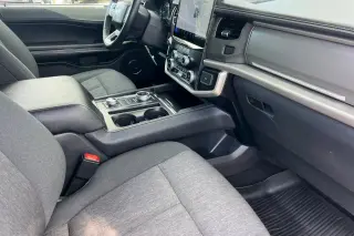 Ford Expedition 2024 4x4 XLT 4dr SUV
