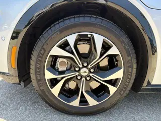 Ford Mustang Mach-E 2022 Premium 4dr SUV