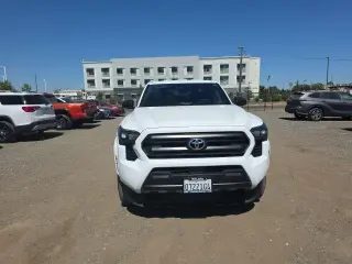 Toyota Tacoma 2025 4x2 SR 4dr Double Cab 5.0 ft SB