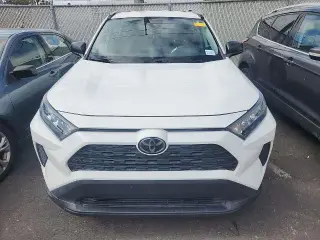 Toyota RAV4 2021 LE 4dr SUV