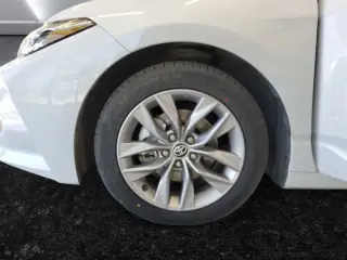Toyota Avalon Hybrid 2022 XLE 4dr Sedan