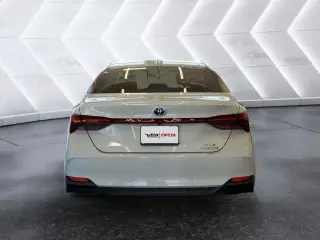Toyota Avalon Hybrid 2022 XLE 4dr Sedan
