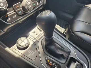 Jeep Cherokee 2022 4x4 Trailhawk 4dr SUV