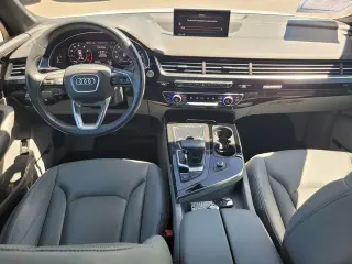 Audi Q7 2019 AWD quattro SE Premium Plus 55 TFSI 4dr SUV