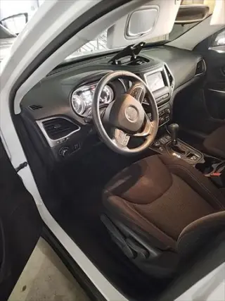 Jeep Cherokee 2021 4x4 Latitude 4dr SUV