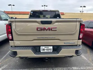 GMC Sierra 1500 2023 4x4 Elevation 4dr Crew Cab 5.8 ft. SB