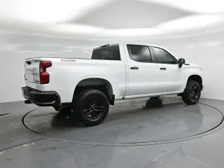 Chevrolet Silverado 1500 2024 4x4 Custom Trail Boss 4dr Crew Cab 5.8 ft. SB