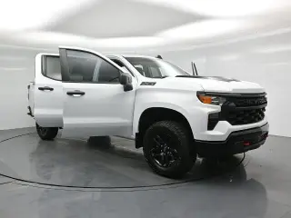 Chevrolet Silverado 1500 2024 4x4 Custom Trail Boss 4dr Crew Cab 5.8 ft. SB