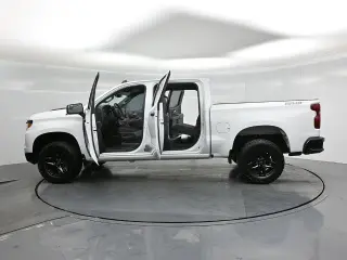 Chevrolet Silverado 1500 2024 4x4 Custom Trail Boss 4dr Crew Cab 5.8 ft. SB