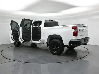 Chevrolet Silverado 1500 2024 4x4 Custom Trail Boss 4dr Crew Cab 5.8 ft. SB