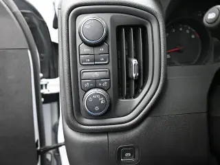 Chevrolet Silverado 1500 2024 4x4 Custom Trail Boss 4dr Crew Cab 5.8 ft. SB