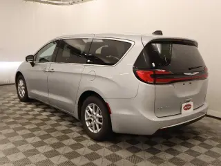 Chrysler Pacifica 2023 Touring L 4dr Mini-Van