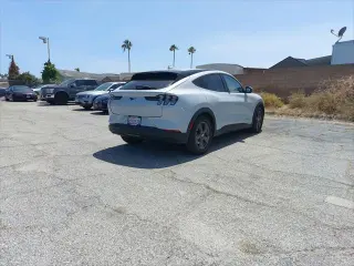 Ford Mustang Mach-E 2021 AWD Select 4dr SUV