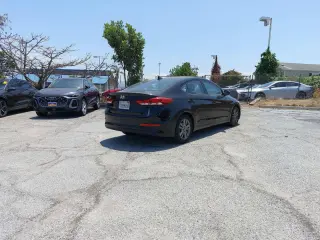 Hyundai ELANTRA 2018 SEL 4dr Sedan (US)