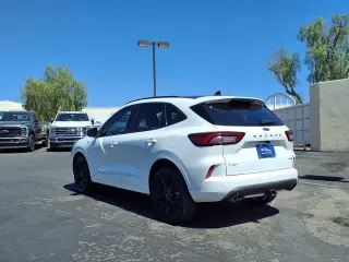 Ford Escape 2023 AWD ST-Line Elite 4dr SUV