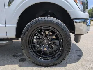 Ford F-150 2023 4x4 Platinum 4dr SuperCrew 5.5 ft. SB