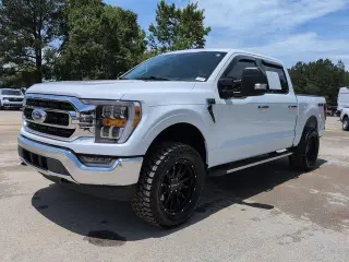 Ford F-150 2023 4x4 Platinum 4dr SuperCrew 5.5 ft. SB