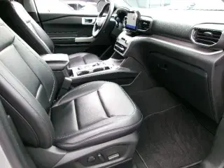 Ford Explorer 2023 AWD XLT 4dr SUV