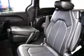 Chrysler Pacifica 2025 Select 4dr Mini-Van