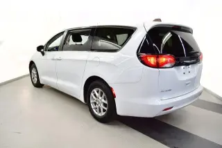 Chrysler Voyager 2023 LX 4dr Mini-Van
