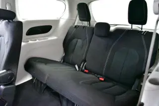 Chrysler Voyager 2023 LX 4dr Mini-Van