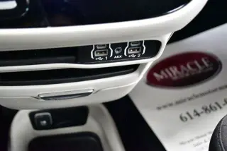 Chrysler Voyager 2023 LX 4dr Mini-Van