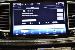 Chrysler Pacifica Plug-In Hybrid 2024 Road Tripper 4dr Mini-Van
