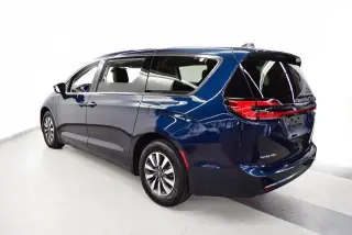 Chrysler Pacifica Plug-In Hybrid 2024 Road Tripper 4dr Mini-Van