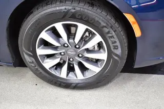 Chrysler Pacifica Plug-In Hybrid 2024 Road Tripper 4dr Mini-Van
