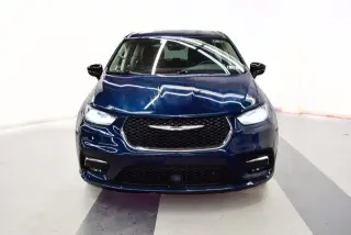 Chrysler Pacifica Plug-In Hybrid 2024 Road Tripper 4dr Mini-Van