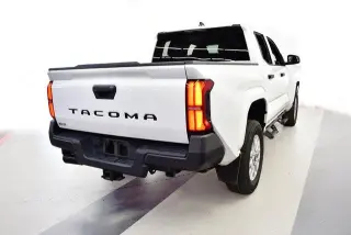 Toyota Tacoma 2024 4x2 SR 4dr Double Cab 5.0 ft SB