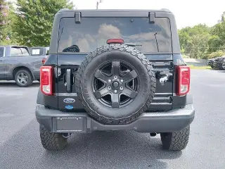 Ford Bronco 2022 4x4 Base 4dr SUV