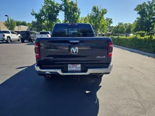 Ram 1500 2020 4x4 Laramie 4dr Crew Cab 5.6 ft. SB Pickup