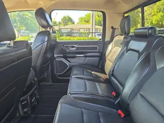 Ram 1500 2020 4x4 Laramie 4dr Crew Cab 5.6 ft. SB Pickup