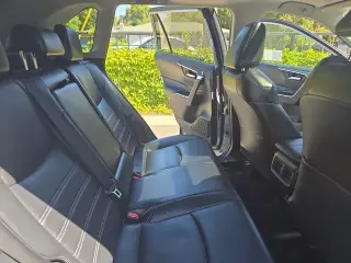 Toyota RAV4 2021 XLE Premium 4dr SUV